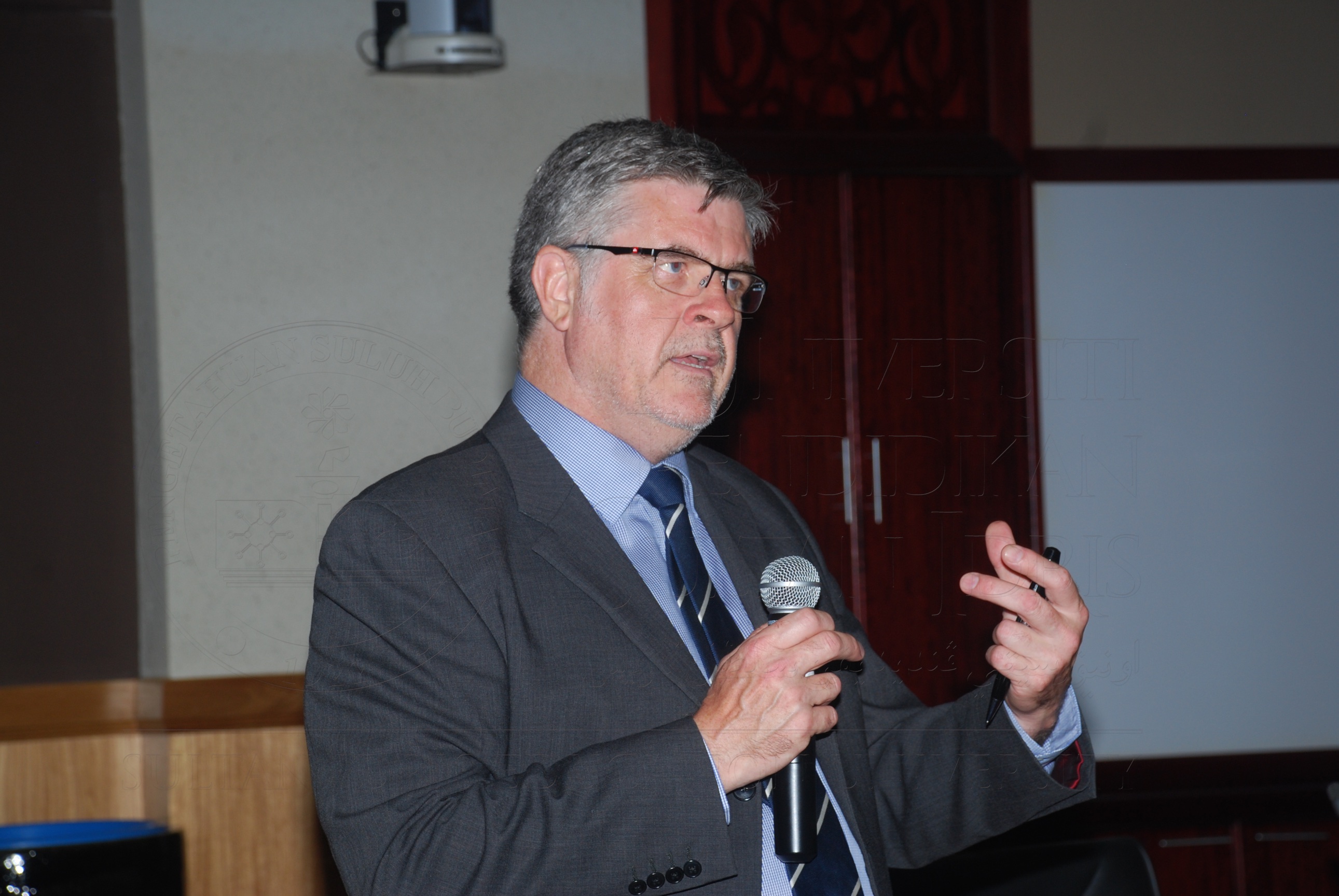 PRO15 134 LOI DSC 0681